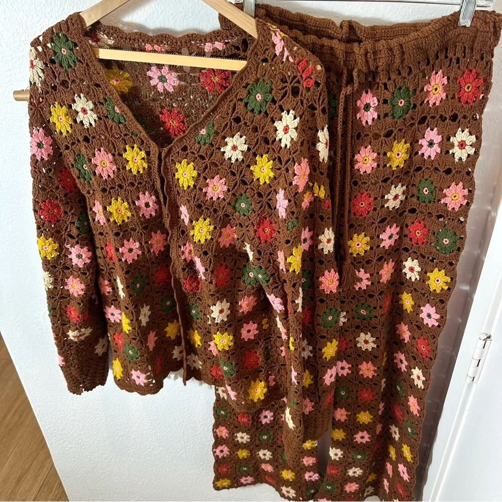 Vintage Brown Floral Crochet Sweater Set - Picture 6 of 16